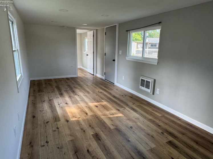 907 Tiffin Street, Fremont, 43420, 2 Bedrooms Bedrooms, ,1 BathroomBathrooms,Residential,For Sale,Tiffin,20262004