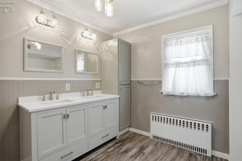 209 Jefferson Street, Tiffin, 44883, 4 Bedrooms Bedrooms, ,3 BathroomsBathrooms,Residential,For Sale,Jefferson,20261933