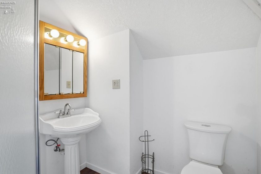 209 Jefferson Street, Tiffin, 44883, 4 Bedrooms Bedrooms, ,3 BathroomsBathrooms,Residential,For Sale,Jefferson,20261933