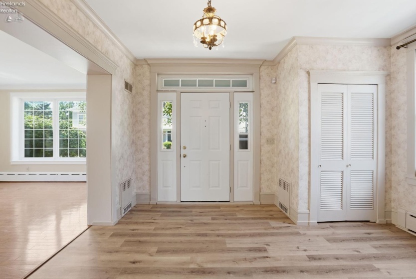 209 Jefferson Street, Tiffin, 44883, 4 Bedrooms Bedrooms, ,3 BathroomsBathrooms,Residential,For Sale,Jefferson,20261933