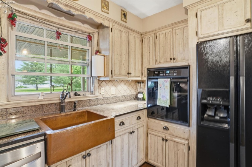 65 Lincoln Road, Tiffin, 44883, 3 Bedrooms Bedrooms, ,2 BathroomsBathrooms,Residential,For Sale,Lincoln,20261932
