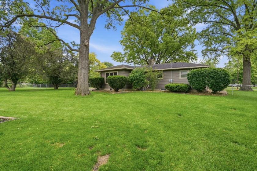65 Lincoln Road, Tiffin, 44883, 3 Bedrooms Bedrooms, ,2 BathroomsBathrooms,Residential,For Sale,Lincoln,20261932