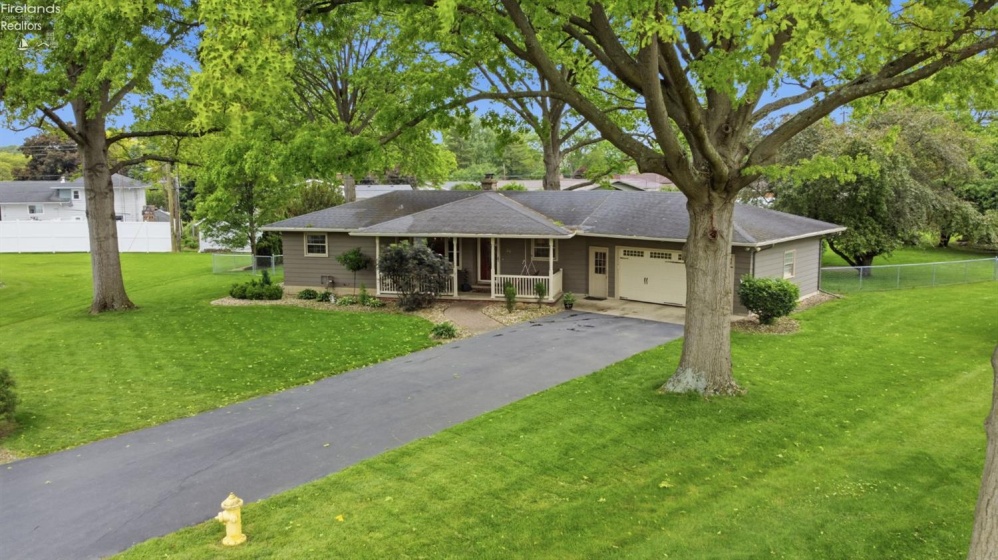 65 Lincoln Road, Tiffin, 44883, 3 Bedrooms Bedrooms, ,2 BathroomsBathrooms,Residential,For Sale,Lincoln,20261932
