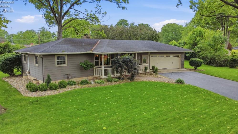 65 Lincoln Road, Tiffin, 44883, 3 Bedrooms Bedrooms, ,2 BathroomsBathrooms,Residential,For Sale,Lincoln,20261932