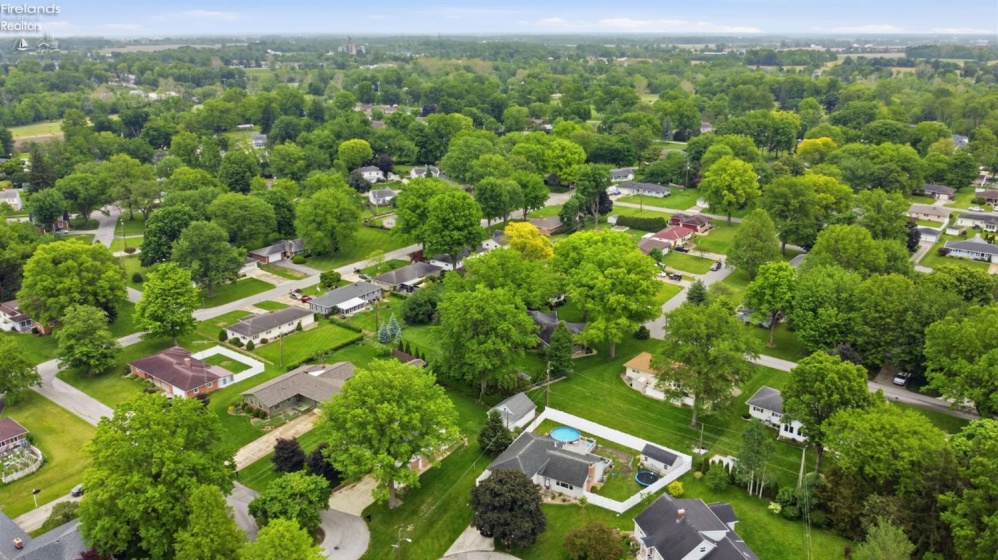 65 Lincoln Road, Tiffin, 44883, 3 Bedrooms Bedrooms, ,2 BathroomsBathrooms,Residential,For Sale,Lincoln,20261932
