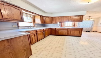 515 Fifth Street, Port Clinton, 43452, 2 Bedrooms Bedrooms, ,1 BathroomBathrooms,Residential,For Sale,Fifth,20261984