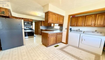 515 Fifth Street, Port Clinton, 43452, 2 Bedrooms Bedrooms, ,1 BathroomBathrooms,Residential,For Sale,Fifth,20261984