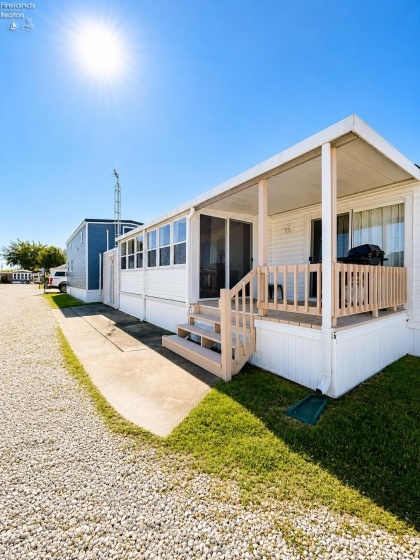 1220 Richey Road, Port Clinton, 43452, 1 Bedroom Bedrooms, ,1 BathroomBathrooms,Residential,For Sale,Richey,20262000