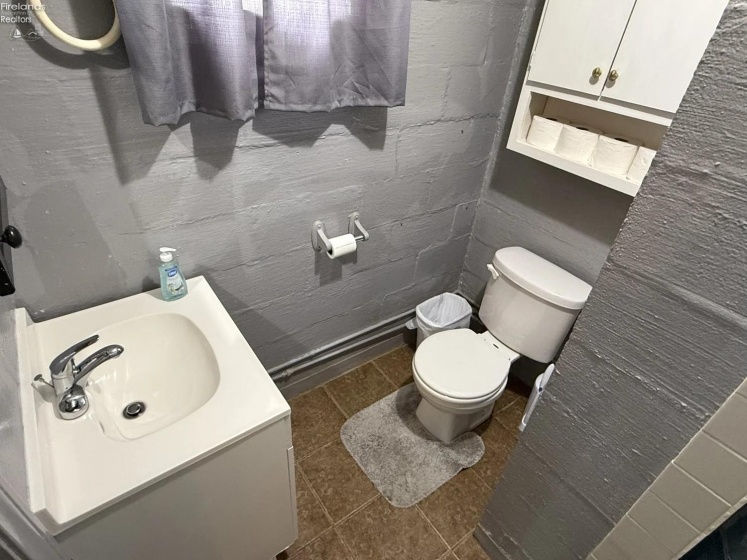 242 Worthy Street, Marblehead, 43440, 4 Bedrooms Bedrooms, ,2 BathroomsBathrooms,Residential,For Sale,Worthy,20262013