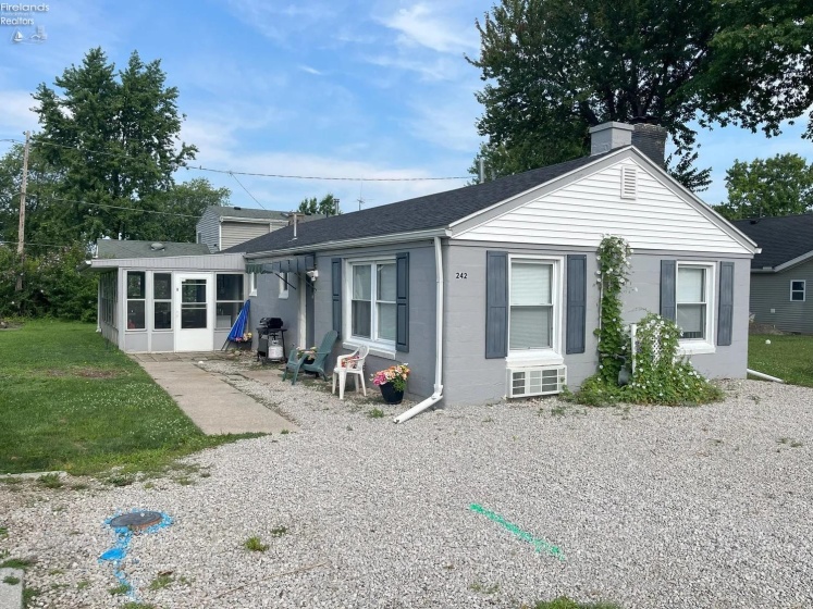 242 Worthy Street, Marblehead, 43440, 4 Bedrooms Bedrooms, ,2 BathroomsBathrooms,Residential,For Sale,Worthy,20262013