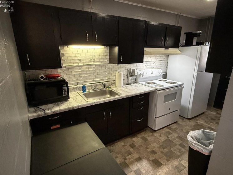 242 Worthy Street, Marblehead, 43440, 4 Bedrooms Bedrooms, ,2 BathroomsBathrooms,Residential,For Sale,Worthy,20262013