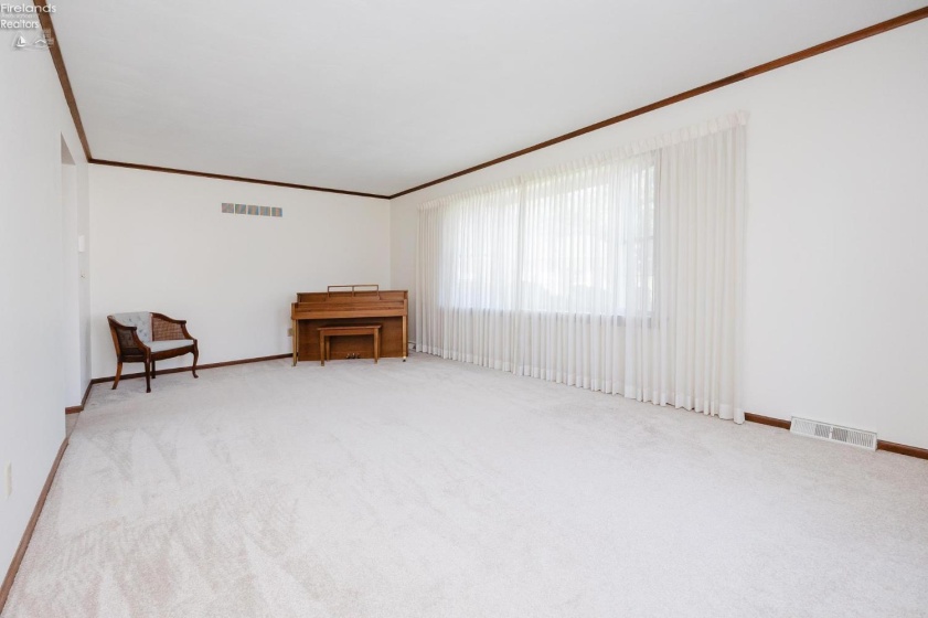 1011 Dockway, Huron, 44839, 3 Bedrooms Bedrooms, ,3 BathroomsBathrooms,Residential,For Sale,Dockway,20262001