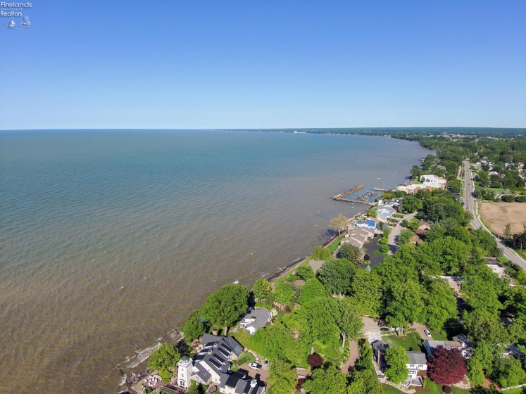 1011 Dockway, Huron, 44839, 3 Bedrooms Bedrooms, ,3 BathroomsBathrooms,Residential,For Sale,Dockway,20262001