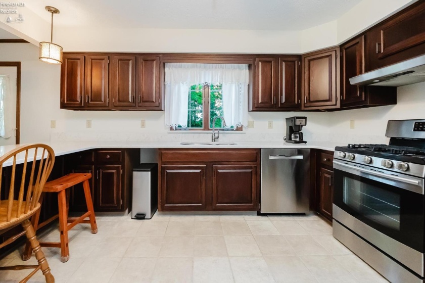 1011 Dockway, Huron, 44839, 3 Bedrooms Bedrooms, ,3 BathroomsBathrooms,Residential,For Sale,Dockway,20262001