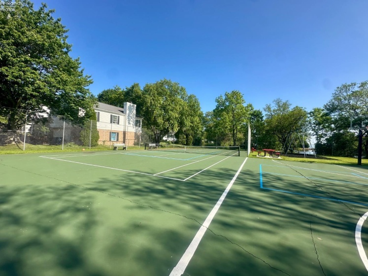 1011 Dockway, Huron, 44839, 3 Bedrooms Bedrooms, ,3 BathroomsBathrooms,Residential,For Sale,Dockway,20262001