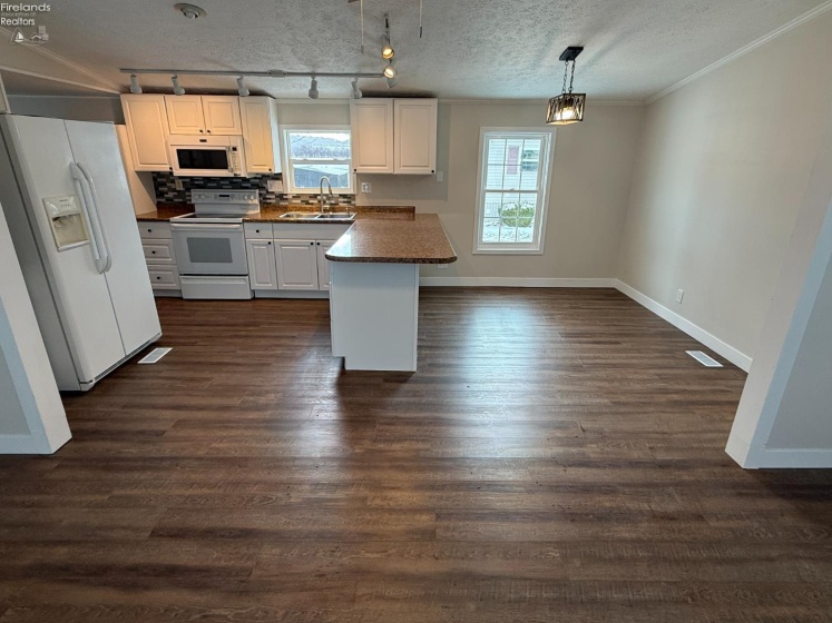 45 Bass Circle, Marblehead, 43440, 3 Bedrooms Bedrooms, ,2 BathroomsBathrooms,Residential,For Sale,Bass Circle,20262014