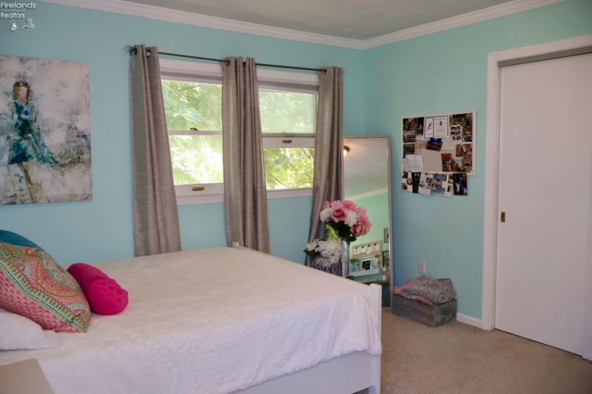 171 Main Street, Milan, 44846, 5 Bedrooms Bedrooms, ,3 BathroomsBathrooms,Residential,For Sale,Main,20261864