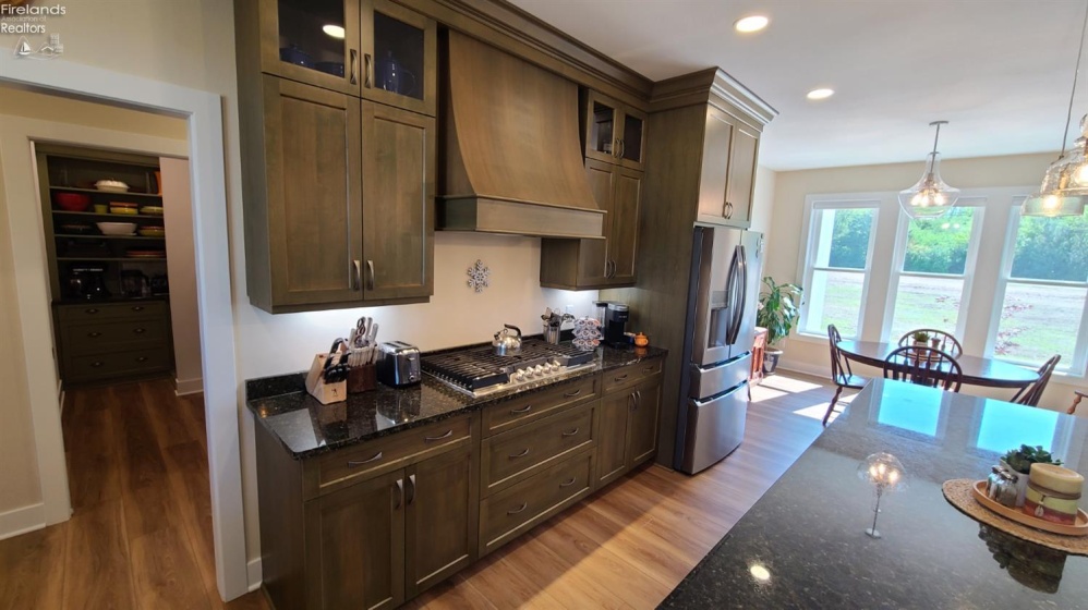 1290 Hartshorn Road, Marblehead, 43440, 3 Bedrooms Bedrooms, ,2 BathroomsBathrooms,Residential,For Sale,Hartshorn,20261962