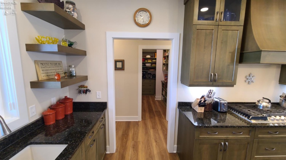 1290 Hartshorn Road, Marblehead, 43440, 3 Bedrooms Bedrooms, ,2 BathroomsBathrooms,Residential,For Sale,Hartshorn,20261962
