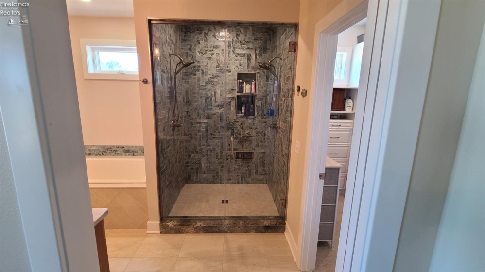 1290 Hartshorn Road, Marblehead, 43440, 3 Bedrooms Bedrooms, ,2 BathroomsBathrooms,Residential,For Sale,Hartshorn,20261962