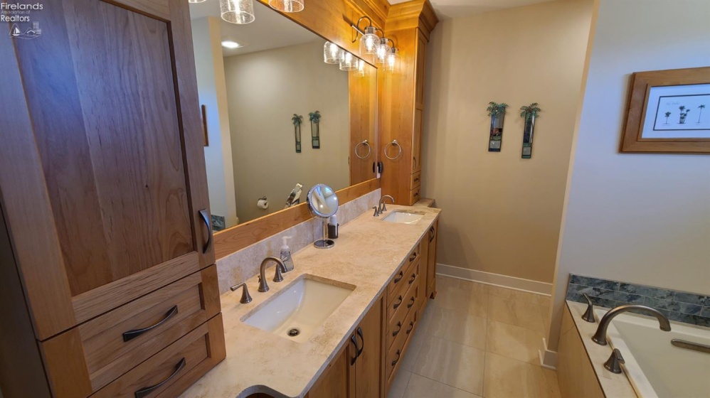 1290 Hartshorn Road, Marblehead, 43440, 3 Bedrooms Bedrooms, ,2 BathroomsBathrooms,Residential,For Sale,Hartshorn,20261962