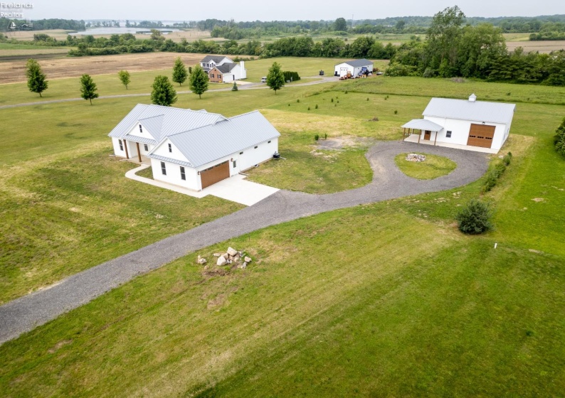 1290 Hartshorn Road, Marblehead, 43440, 3 Bedrooms Bedrooms, ,2 BathroomsBathrooms,Residential,For Sale,Hartshorn,20261962
