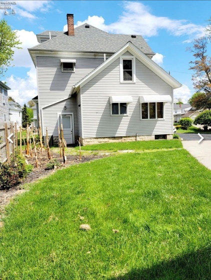 209 Greenwood Heights, Bellevue, 44811, 4 Bedrooms Bedrooms, ,2 BathroomsBathrooms,Residential,For Sale,Greenwood Heights,20262024