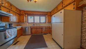 325 Stahl Road, Fremont, 43420, 6 Bedrooms Bedrooms, ,2 BathroomsBathrooms,Residential,For Sale,Stahl,20261866
