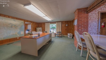 325 Stahl Road, Fremont, 43420, 6 Bedrooms Bedrooms, ,2 BathroomsBathrooms,Residential,For Sale,Stahl,20261866