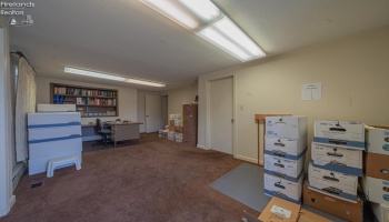 325 Stahl Road, Fremont, 43420, 6 Bedrooms Bedrooms, ,2 BathroomsBathrooms,Residential,For Sale,Stahl,20261866