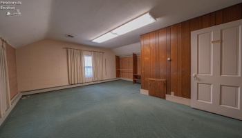 325 Stahl Road, Fremont, 43420, 6 Bedrooms Bedrooms, ,2 BathroomsBathrooms,Residential,For Sale,Stahl,20261866