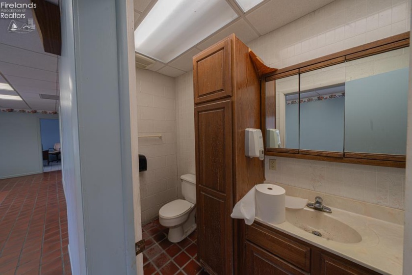 325 Stahl Road, Fremont, 43420, 6 Bedrooms Bedrooms, ,2 BathroomsBathrooms,Residential,For Sale,Stahl,20261866