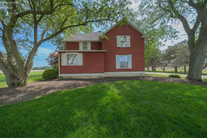 325 Stahl Road, Fremont, 43420, 6 Bedrooms Bedrooms, ,2 BathroomsBathrooms,Residential,For Sale,Stahl,20261866