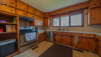 325 Stahl Road, Fremont, 43420, 6 Bedrooms Bedrooms, ,2 BathroomsBathrooms,Residential,For Sale,Stahl,20261866