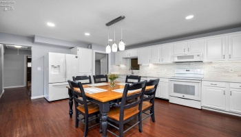 33161 Lake Road, Avon Lake, 44012, 3 Bedrooms Bedrooms, ,2 BathroomsBathrooms,Residential,For Sale,Lake,20261916 33161 Lake Road, Avon Lake, 44012, 3 Bedrooms Bedrooms, ,2 BathroomsBathrooms,Residential,For Sale,Lake,20261916