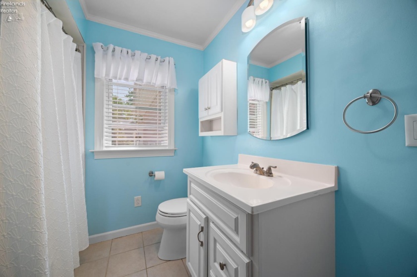 33161 Lake Road, Avon Lake, 44012, 3 Bedrooms Bedrooms, ,2 BathroomsBathrooms,Residential,For Sale,Lake,20261916