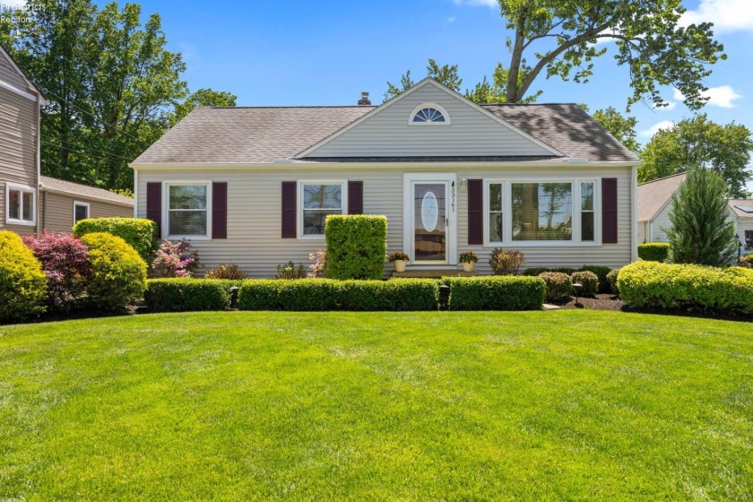33161 Lake Road, Avon Lake, 44012, 3 Bedrooms Bedrooms, ,2 BathroomsBathrooms,Residential,For Sale,Lake,20261916