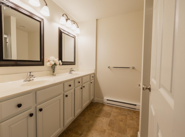 60 Grassland Circle, Norwalk, 44857, 3 Bedrooms Bedrooms, ,2 BathroomsBathrooms,Residential,For Sale,Grassland,20261958