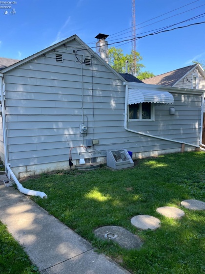 77 Kensington Avenue, Tiffin, 44883, 2 Bedrooms Bedrooms, ,2 BathroomsBathrooms,Residential,For Sale,Kensington,20262027