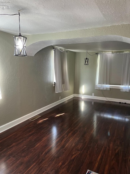 77 Kensington Avenue, Tiffin, 44883, 2 Bedrooms Bedrooms, ,2 BathroomsBathrooms,Residential,For Sale,Kensington,20262027