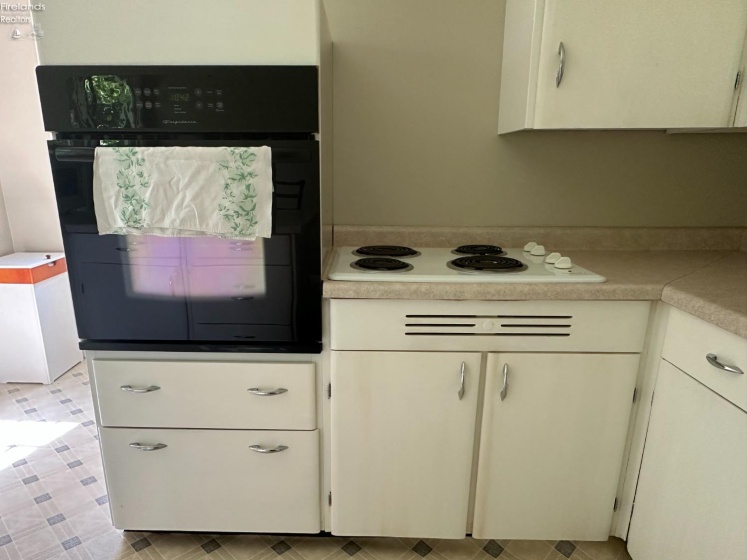 12261 SR 105, Oak Harbor, 43449, 2 Bedrooms Bedrooms, ,1 BathroomBathrooms,Residential,For Sale,SR 105,20261948