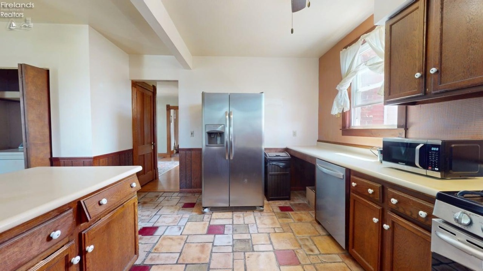 404 Woodbine Street, Willard, 44890, 3 Bedrooms Bedrooms, ,2 BathroomsBathrooms,Residential,For Sale,Woodbine,20262042