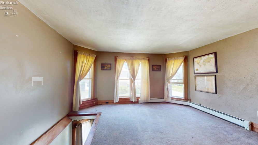 404 Woodbine Street, Willard, 44890, 3 Bedrooms Bedrooms, ,2 BathroomsBathrooms,Residential,For Sale,Woodbine,20262042