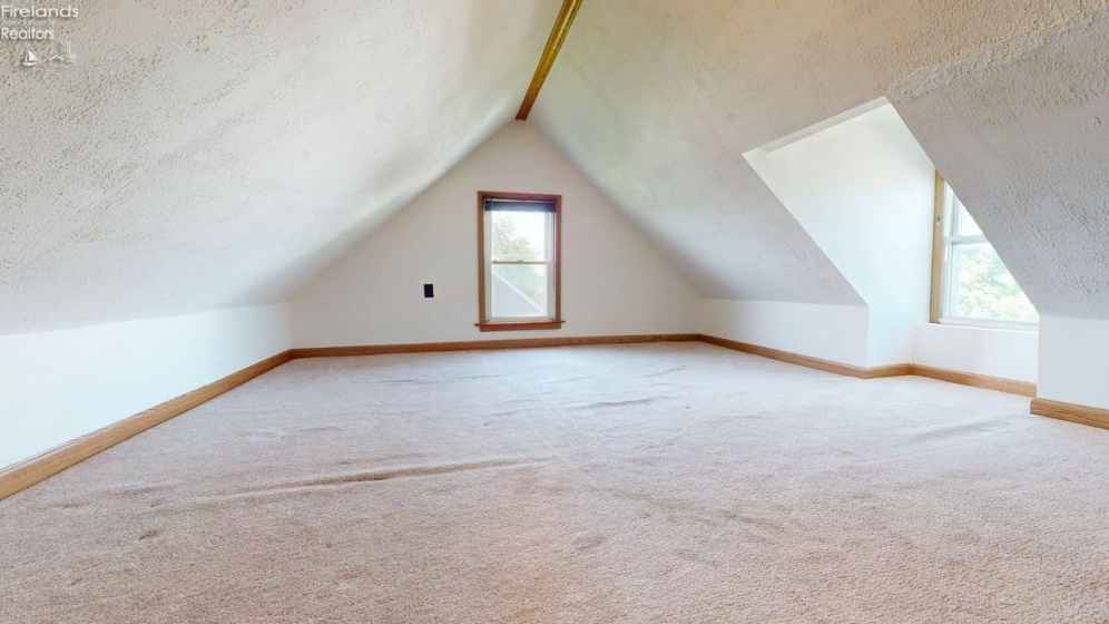 404 Woodbine Street, Willard, 44890, 3 Bedrooms Bedrooms, ,2 BathroomsBathrooms,Residential,For Sale,Woodbine,20262042