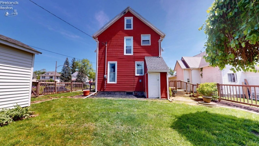 404 Woodbine Street, Willard, 44890, 3 Bedrooms Bedrooms, ,2 BathroomsBathrooms,Residential,For Sale,Woodbine,20262042