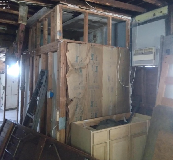 1505 Campbell Street, Sandusky, 44870, 2 Bedrooms Bedrooms, ,2 BathroomsBathrooms,Residential,For Sale,Campbell,20261903