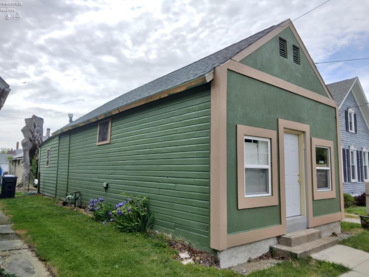 1505 Campbell Street, Sandusky, 44870, 2 Bedrooms Bedrooms, ,2 BathroomsBathrooms,Residential,For Sale,Campbell,20261903