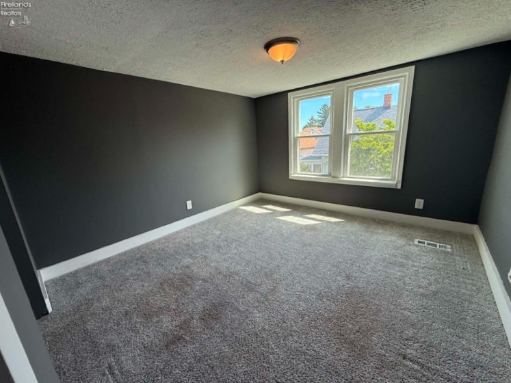2 Andress Court, Lorain, 44052, 2 Bedrooms Bedrooms, ,2 BathroomsBathrooms,Residential,For Sale,Andress,20262038