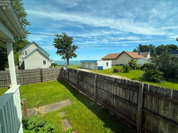 2 Andress Court, Lorain, 44052, 2 Bedrooms Bedrooms, ,2 BathroomsBathrooms,Residential,For Sale,Andress,20262038