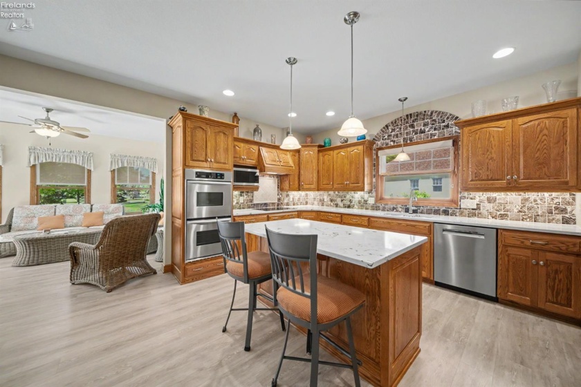 1042 Lost Lake Road, Port Clinton, 43452, 3 Bedrooms Bedrooms, ,4 BathroomsBathrooms,Residential,For Sale,Lost Lake,20261878
